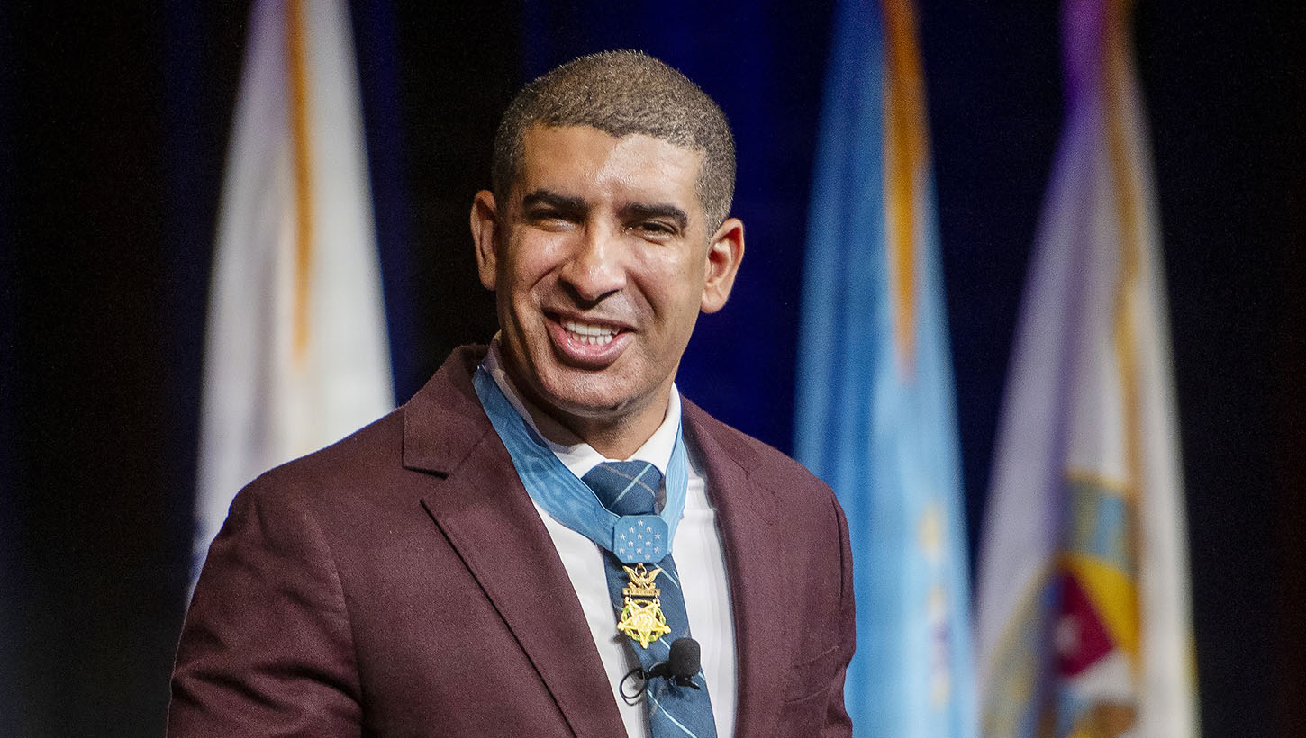 Image of ‘You matter to us more than you’ll ever understand,’ Medal of Honor recipient says to Military Health System.