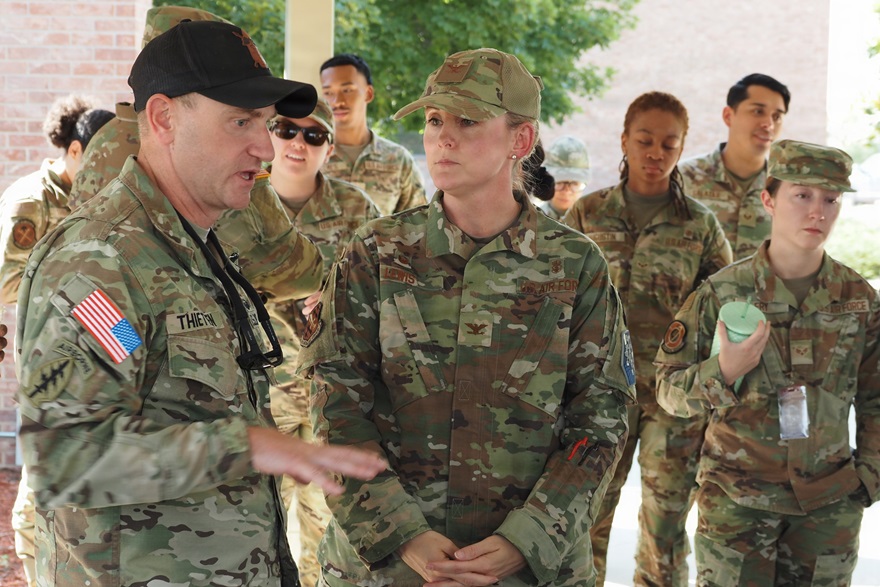 Army expeditionary dentist shares combat casualty lessons with Air Force medics