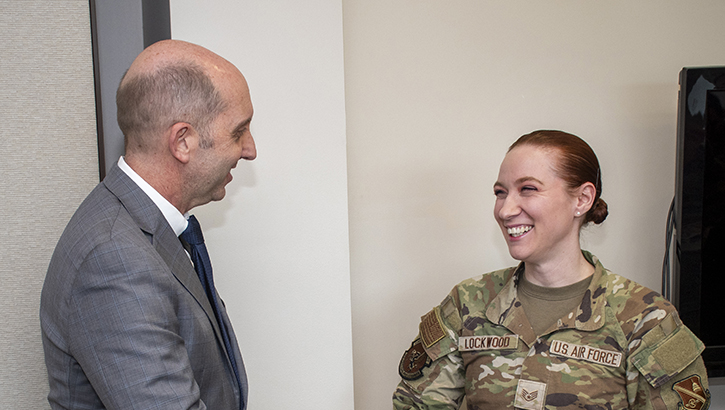DOD’s Top Military Health Leader Gets Firsthand Look at Hospitals in National Capital Region