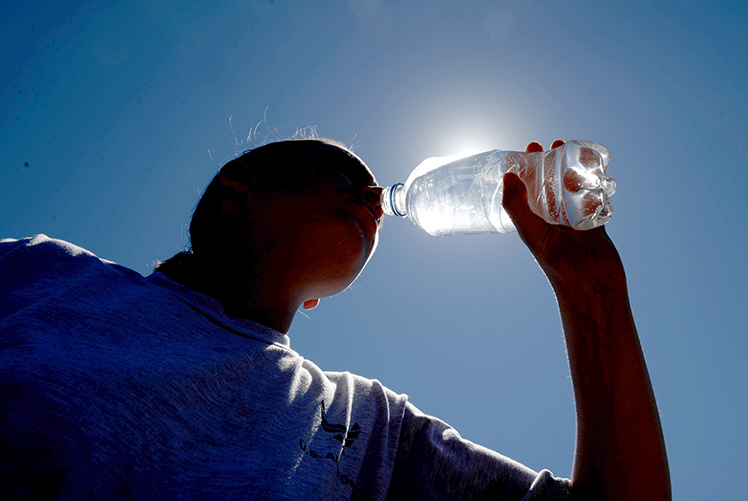 كيفية التخلص من الماء الزائد في الجسم
