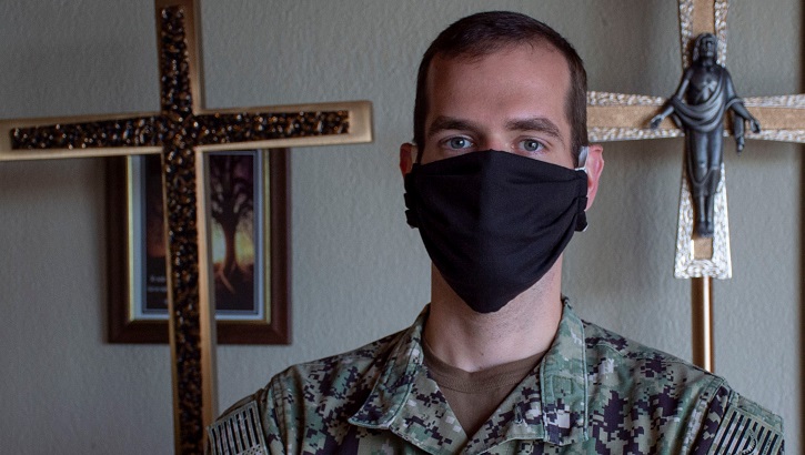Image of soldier wearing a mask in the hospital's chapel