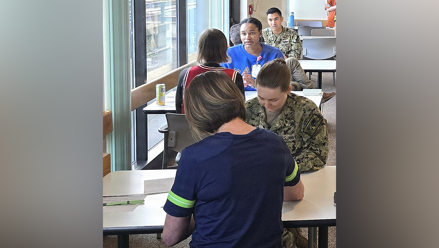 Military personnel hosting speed mentoring