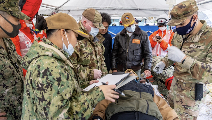 USNMRTC Yokosuka works with US Army, US Air Force and Japanese civilian medical to treat simulated causality in Big Rescue Kanagawa exercise. (photo: Gabriel Archer)