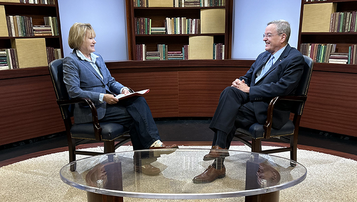 Image of Dr. Lester Martínez-López, assistant secretary of defense for health affairs, and Seileen Mullen, principal deputy assistant secretary of defense for health affairs, chat about his time in his appointed position. Martinez retires from his position on Oct. 31. In the last interview before his retirement, he shares his experience, vision for the Military Health System, and his passion for enhancing warfighter health. .