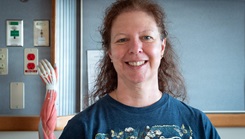 Jennifer Prutch, a certified hand therapist