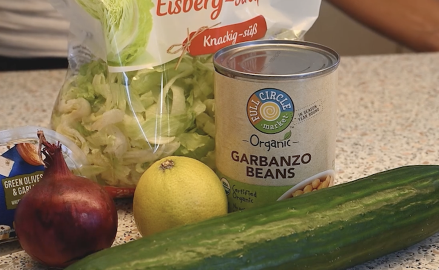 The Army Wellness Center highlights healthy eating with a fast and easy recipe that can help you incorporate nutritious food into your diet.